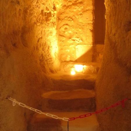 فندق فوفريفي  L'Etape Troglo المظهر الخارجي الصورة